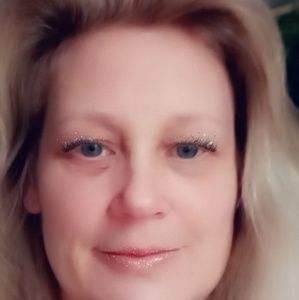 Meet your Posher, Tonya